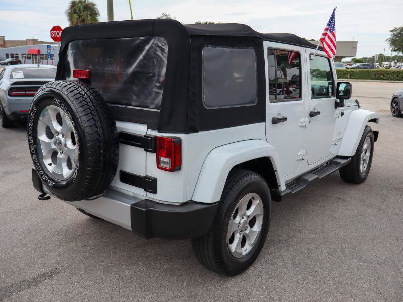 Used 2015 Jeep Wrangler Unlimited Sahara w/ Connectivity Group AWD/4WD image 5