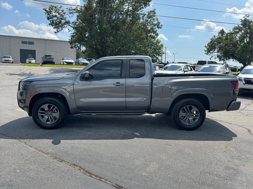 Certified 2025 Nissan Frontier SV RWD image 6