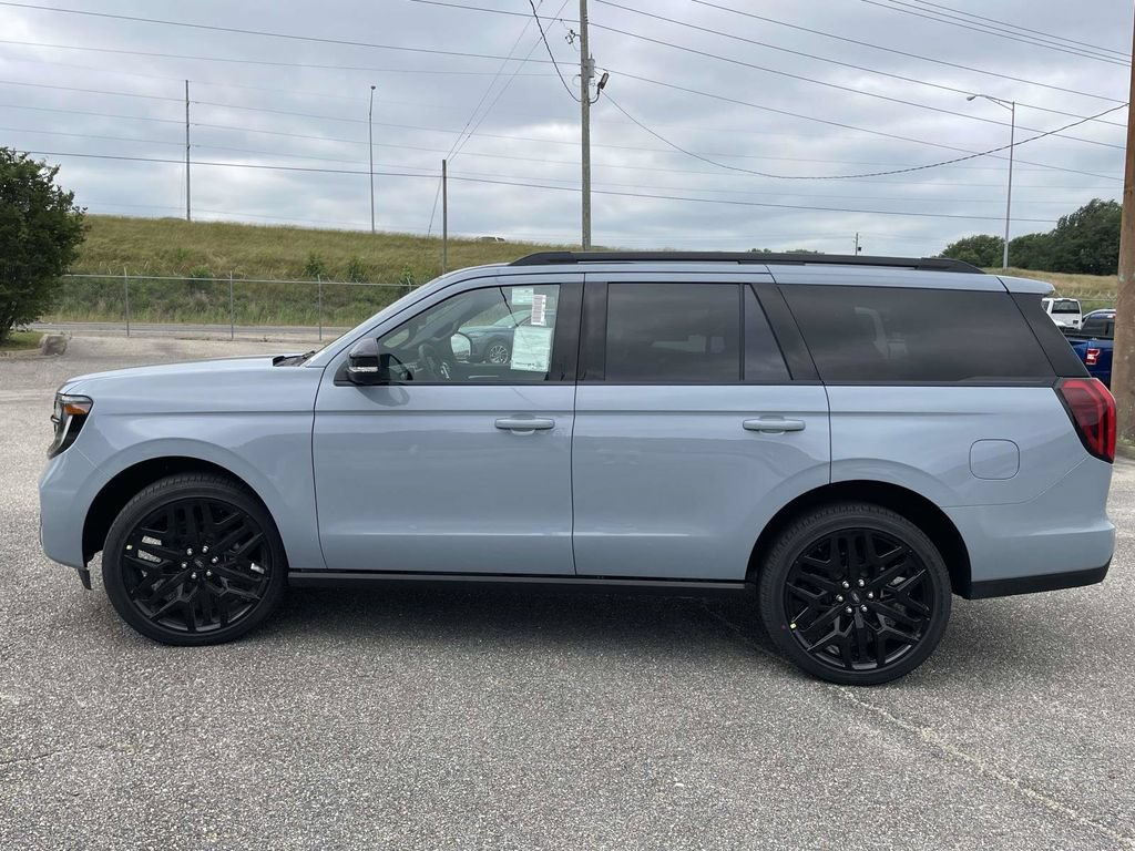 New 2026 Ford Expedition Platinum w/ Stealth Performance Package AWD/4WD image 6