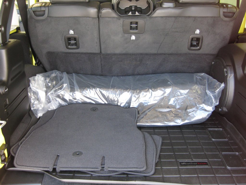 Used 2023 Jeep Wrangler Unlimited Rubicon 392 w/ Trailer Tow Package AWD/4WD image 32