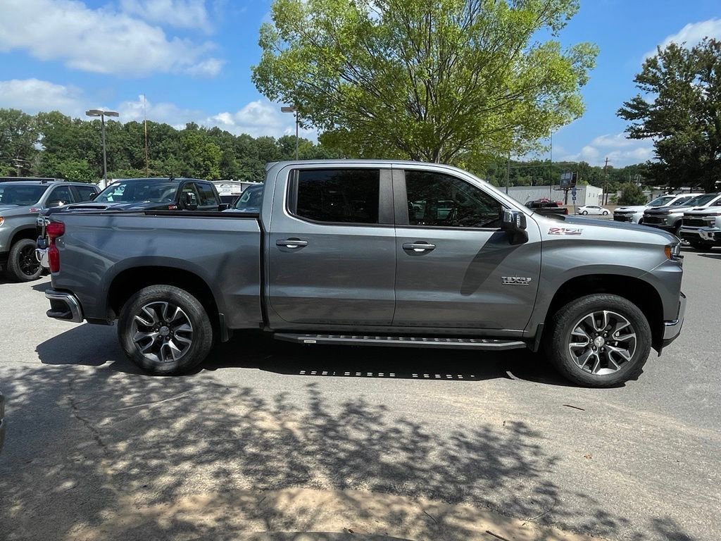 Used 2020 Chevrolet Silverado 1500 LT w/ Texas Edition AWD/4WD image 8