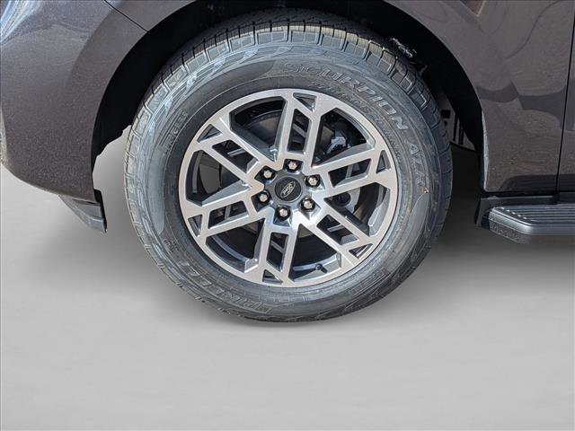 New 2025 Ford Expedition Active AWD/4WD image 10