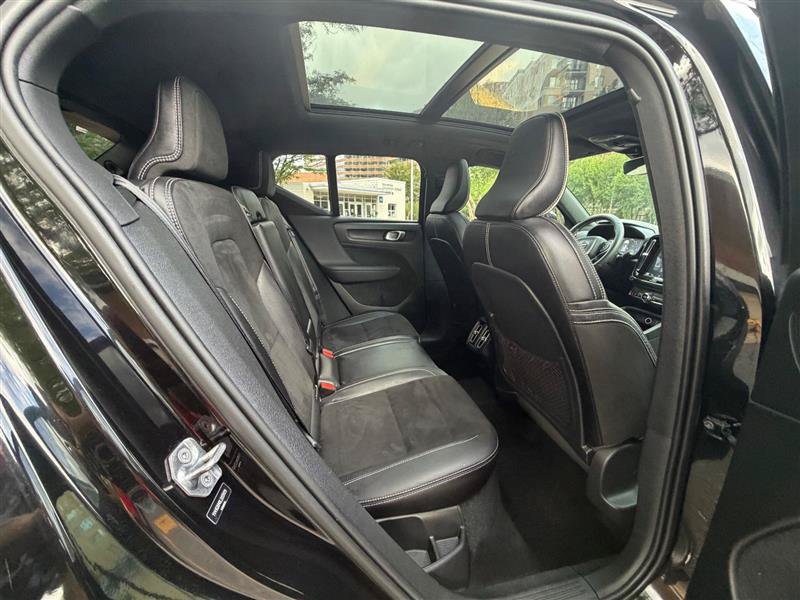 Used 2020 Volvo XC40 T5 R-Design w/ Protection Package Premier AWD/4WD image 22