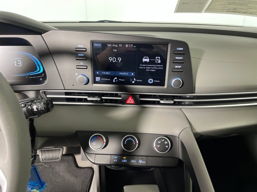 New 2026 Hyundai Elantra SE FWD image 19