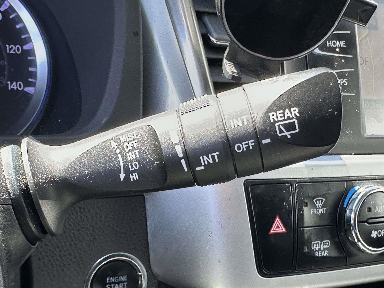 Used 2019 Toyota Highlander XLE AWD/4WD image 37