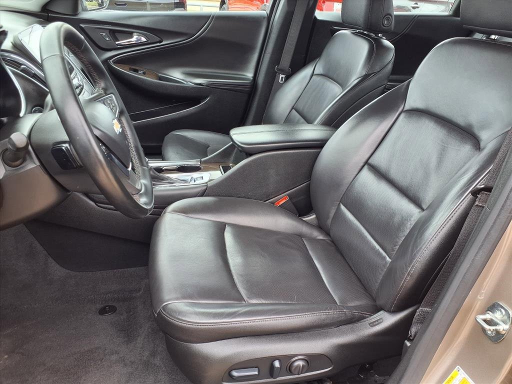 Used 2024 Chevrolet Malibu LT image 23