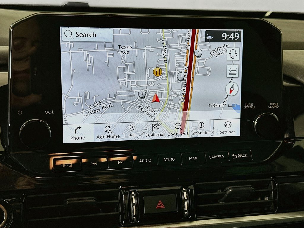 Used 2024 Nissan Pathfinder SL AWD/4WD image 13