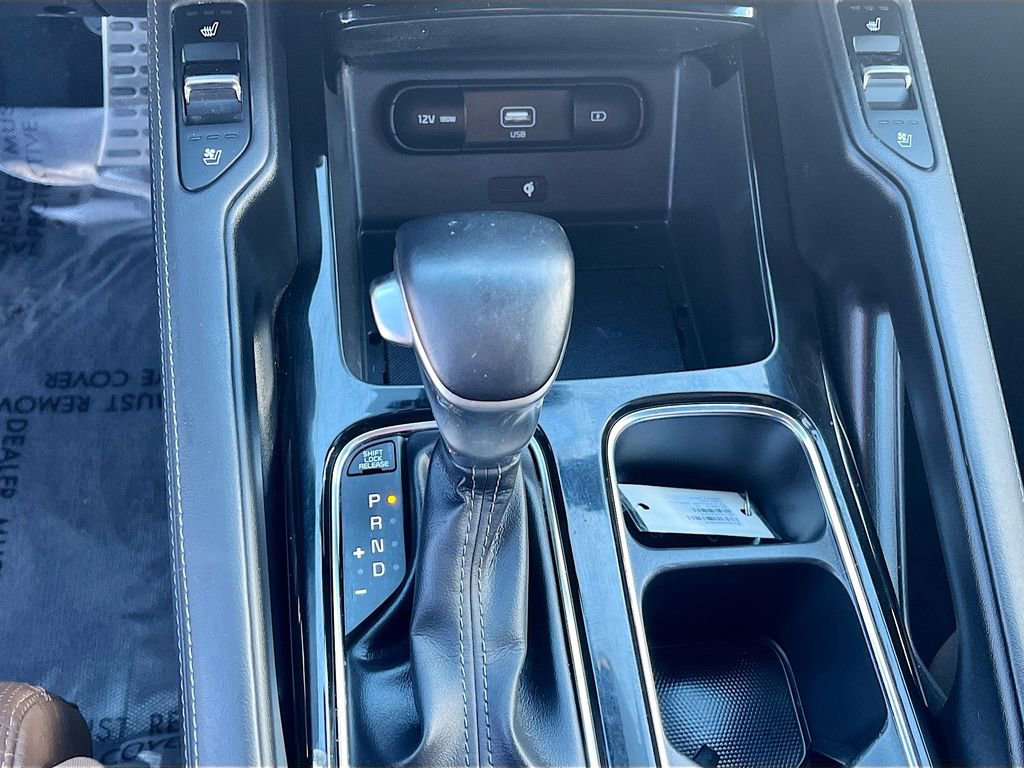 Used 2021 Kia Telluride SX w/ SX Prestige Package image 16