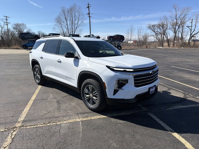 New 2026 Chevrolet Traverse LT image 3