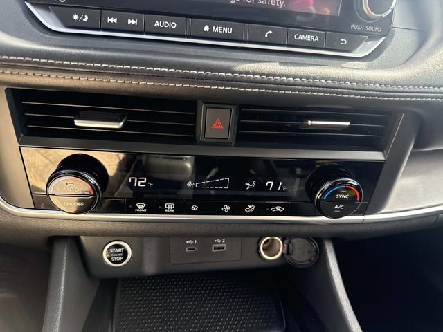 Used 2023 Nissan Rogue SV image 26