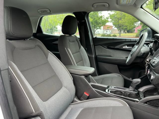 Used 2021 Chevrolet TrailBlazer LS FWD image 24