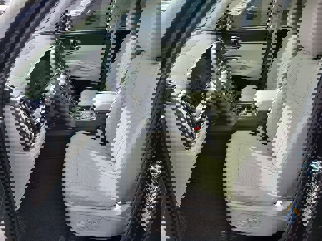 New 2026 Kia Sorento S image 22