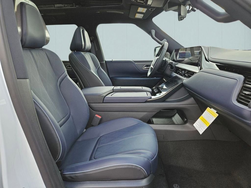 New 2026 INFINITI QX80 4WD w/ Sport Exterior Package image 32