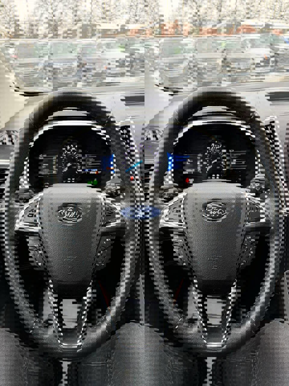 Used 2021 Ford Edge SEL w/ Cargo Accessory Package image 17