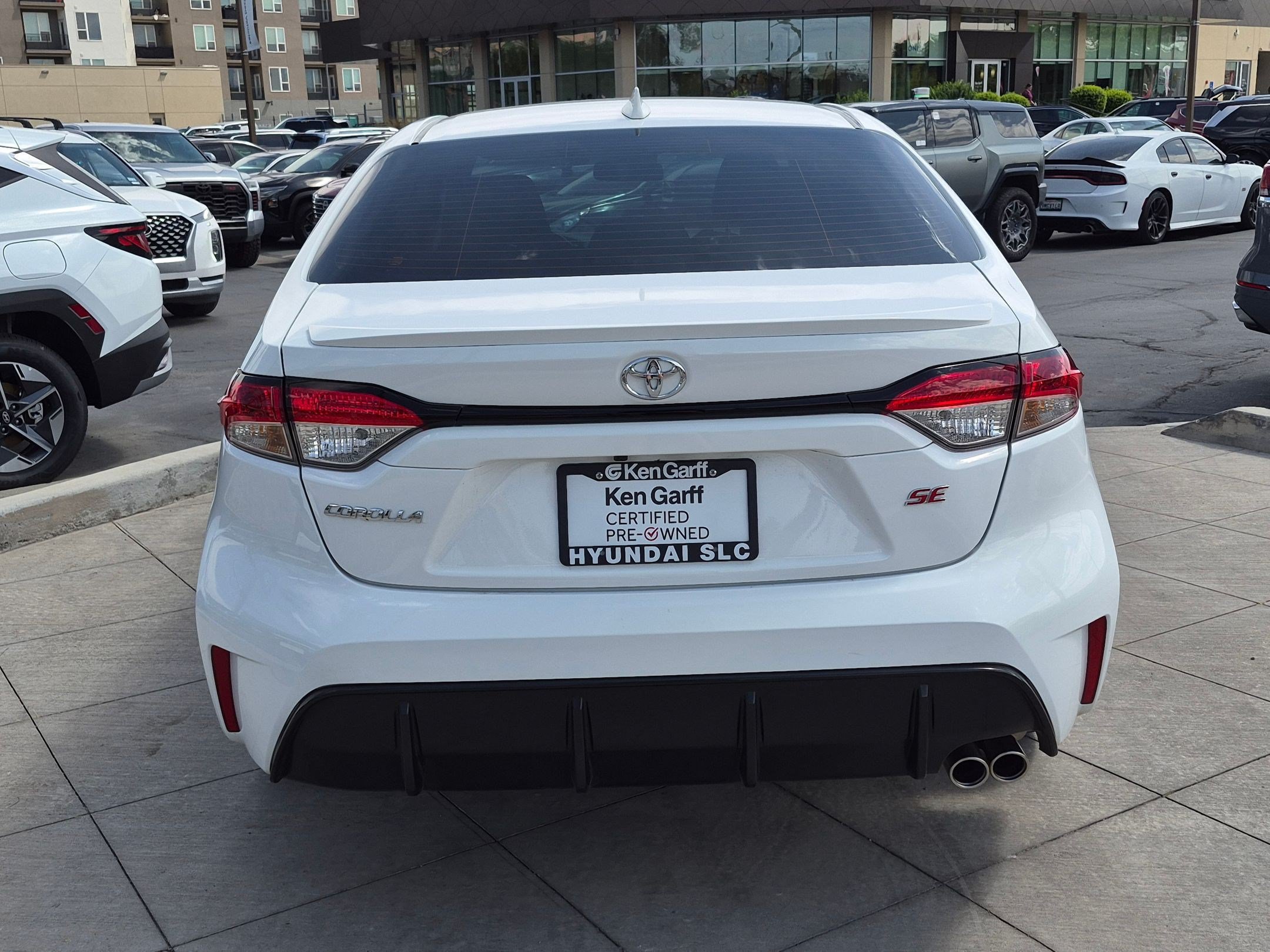 Used 2026 Toyota Corolla SE w/ Carpet Mat Package (TMS) FWD image 5