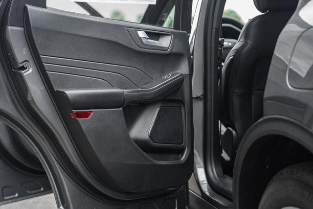 New 2026 Ford Escape SE FWD image 39