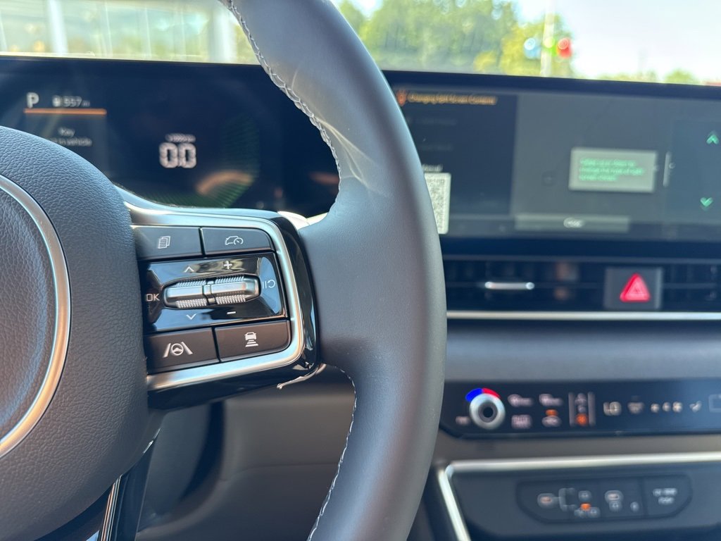 New 2026 Kia Carnival EX image 19