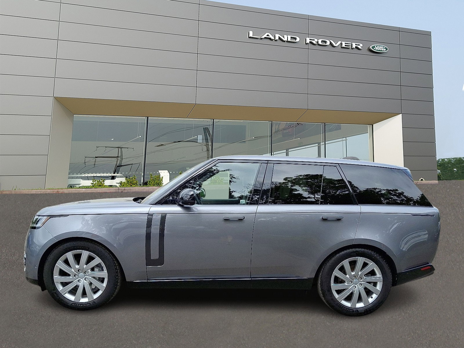Certified 2023 Land Rover Range Rover SE image 6