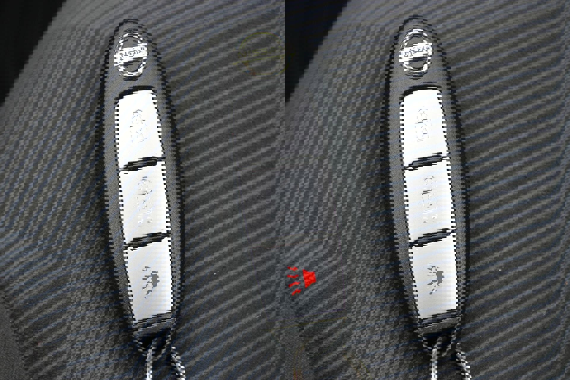 Used 2016 Nissan Rogue SV image 42