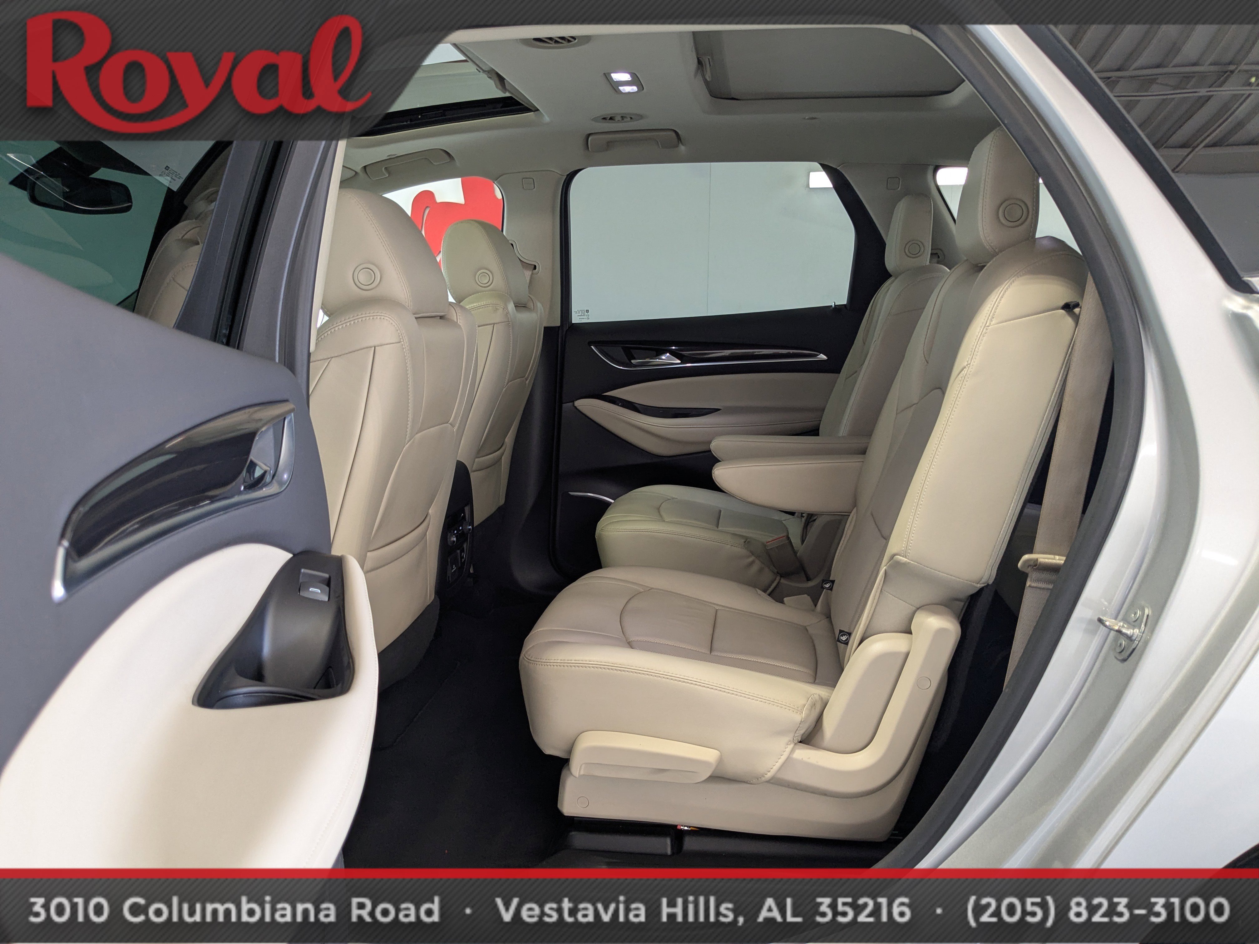 Used 2018 Buick Enclave Essence FWD image 17