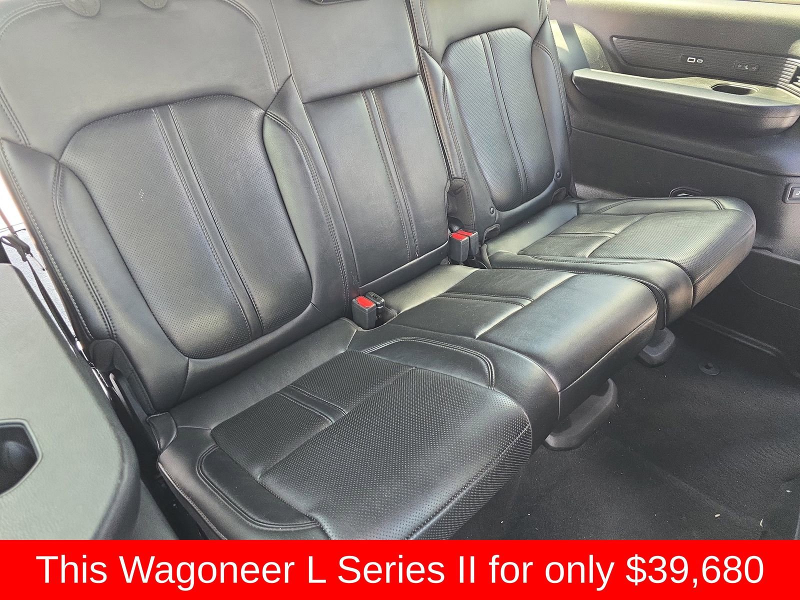 Used 2024 Jeep Wagoneer L Series II w/ Flexible Seating Group image 18