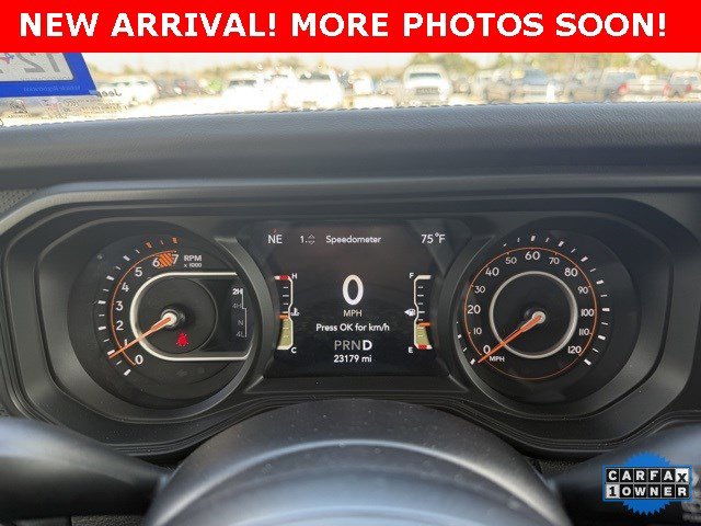 Used 2025 Jeep Wrangler Unlimited Rubicon image 6