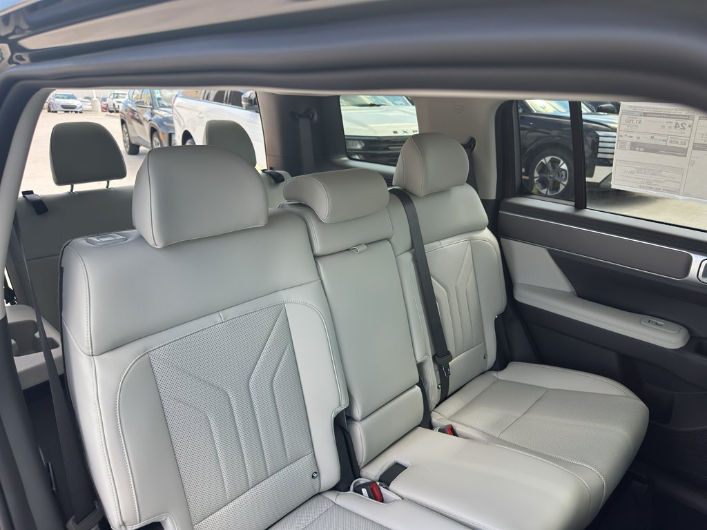 New 2026 Hyundai Santa Fe SEL FWD image 32