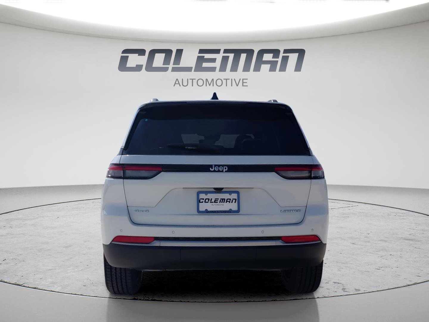 New 2026 Jeep Grand Cherokee Limited w/ Trailer Tow Package image 4