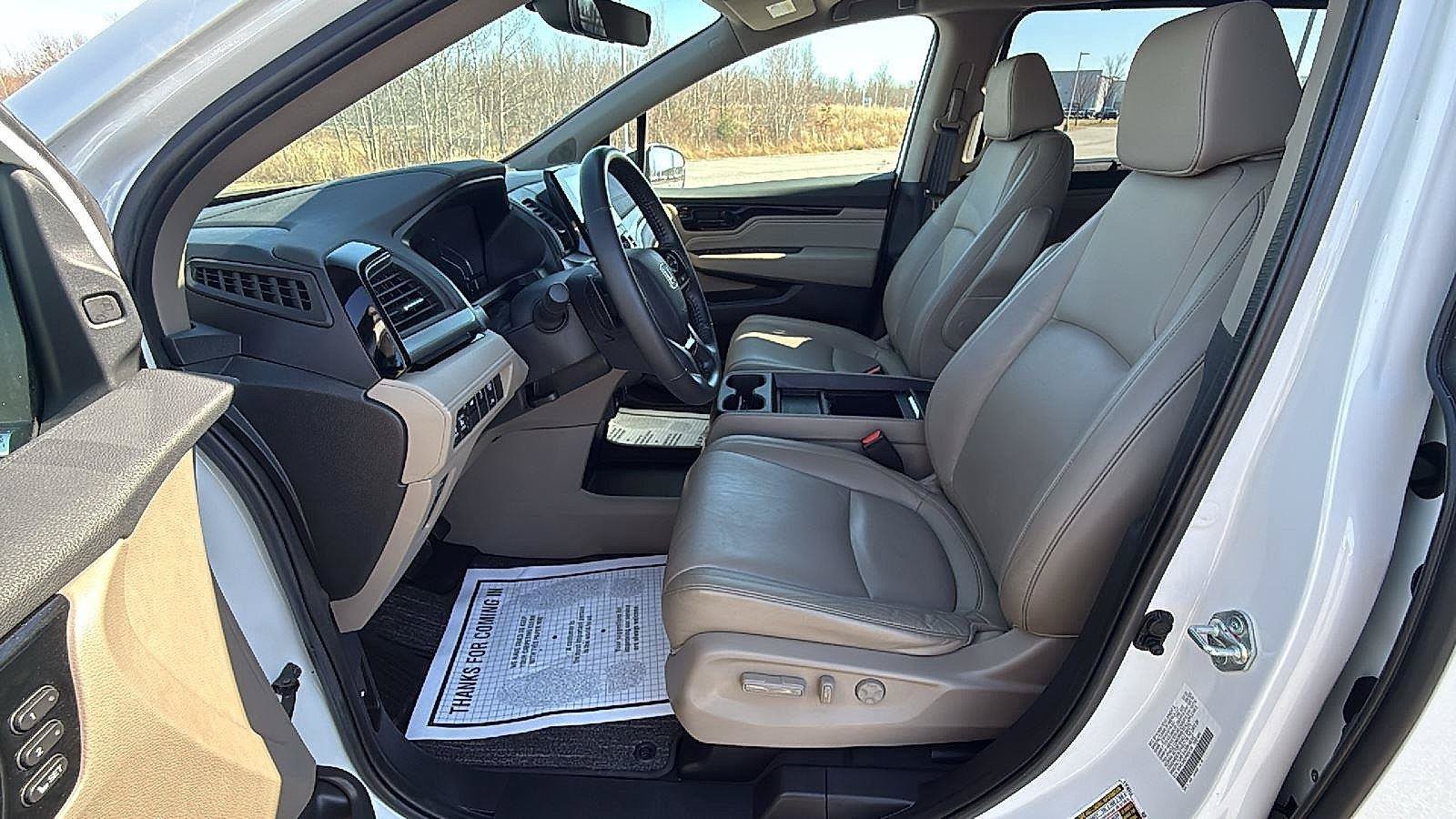 Used 2023 Honda Odyssey Touring image 25
