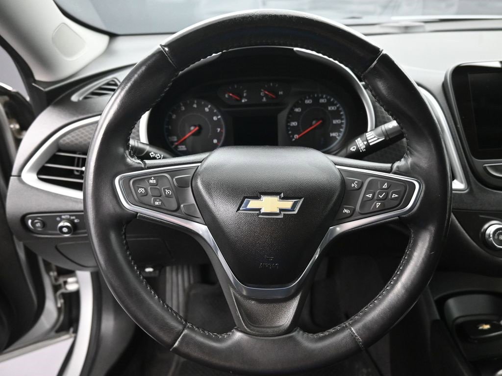 Used 2019 Chevrolet Malibu RS image 21