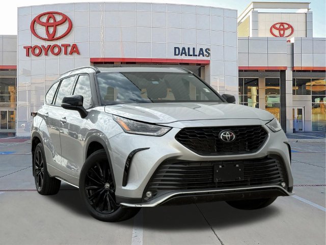 Used 2024 Toyota Highlander XSE