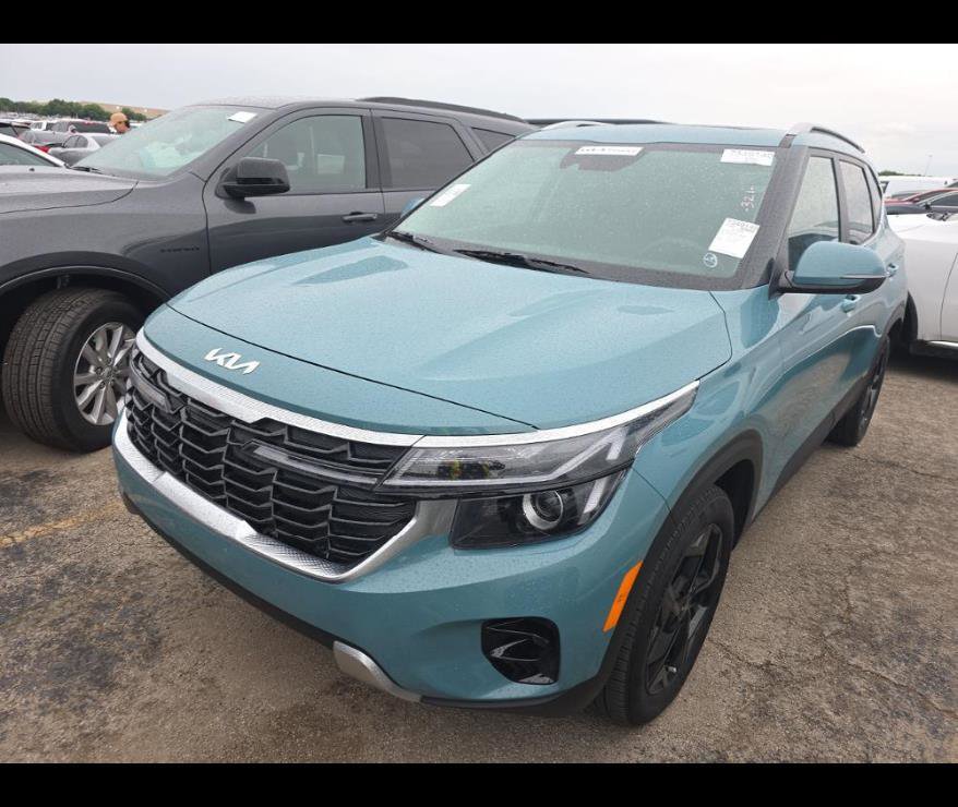 Used 2026 Kia Seltos EX w/ EX Sunroof Package FWD image 2