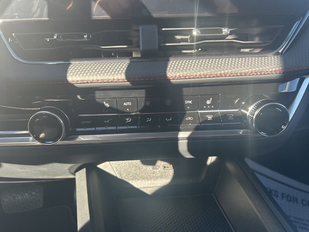 New 2026 Chevrolet Equinox RS w/ Safety and Technology Package image 15