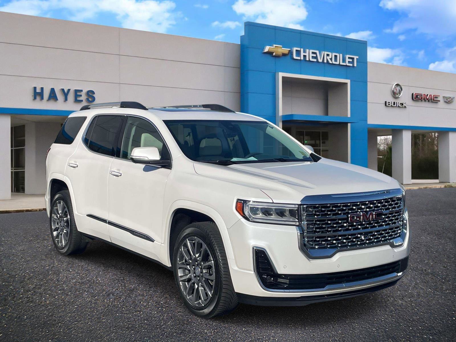 Used 2021 GMC Acadia Denali w/ Denali Technology Package FWD image 1