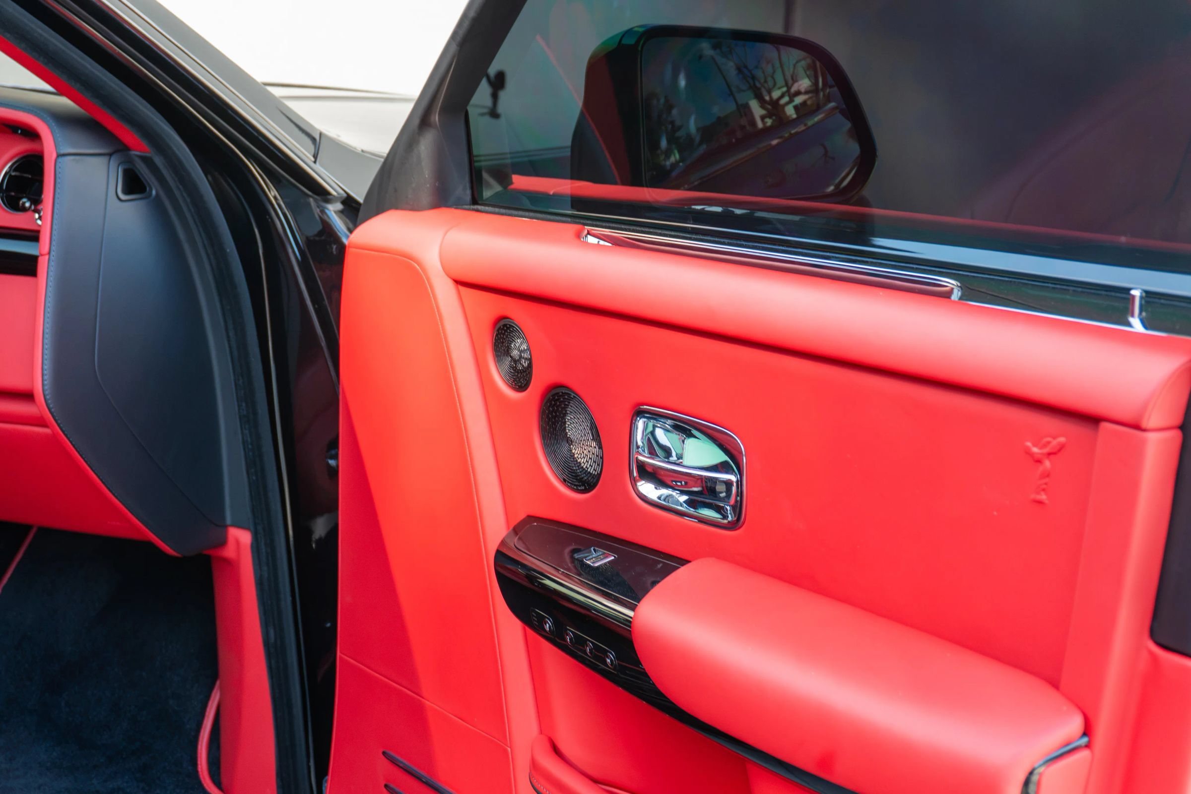 Used 2024 Rolls-Royce Phantom Sedan w/ The Phantom Package RWD image 68