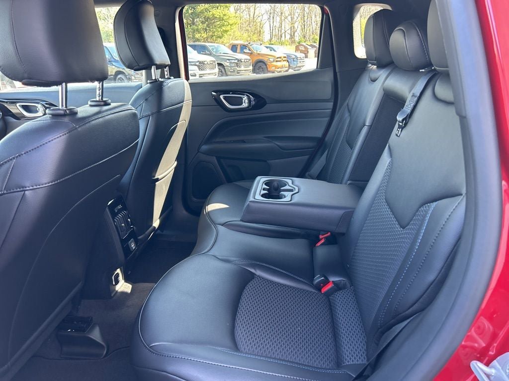 New 2026 Jeep Compass Latitude AWD/4WD image 21