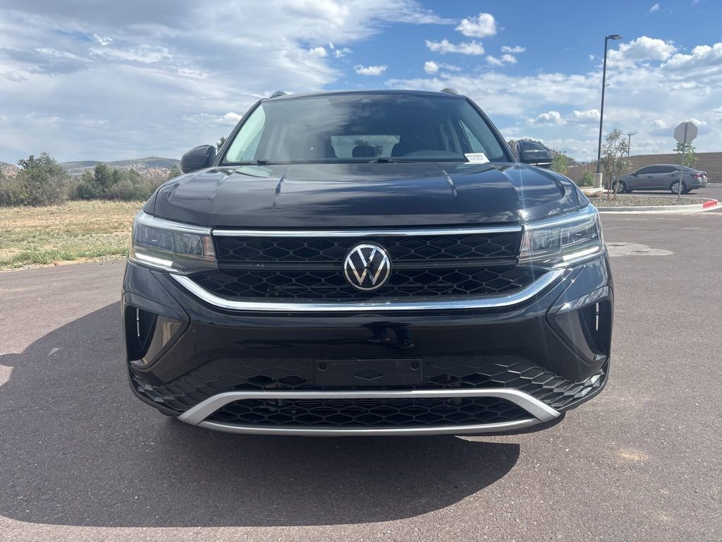 Used 2024 Volkswagen Taos SE FWD image 8
