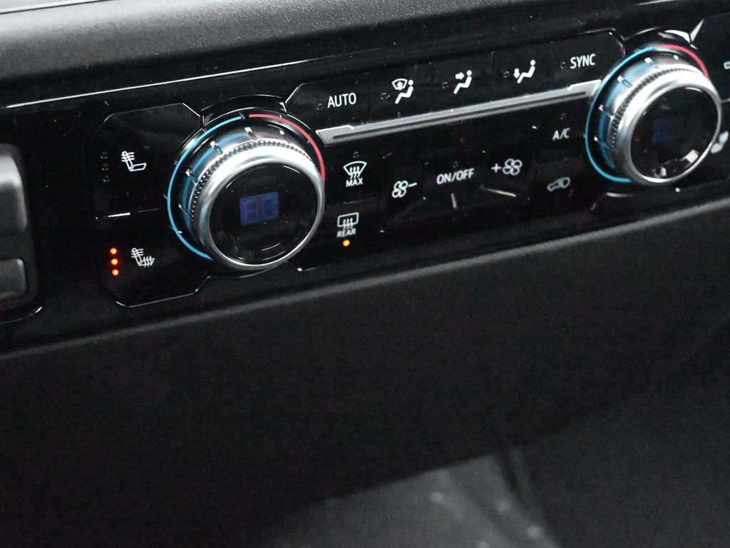 New 2026 GMC Sierra 3500 SLT image 22