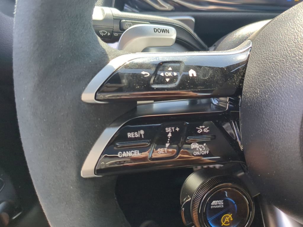 New 2024 Mercedes-Benz GLB 35 AMG 4MATIC image 13