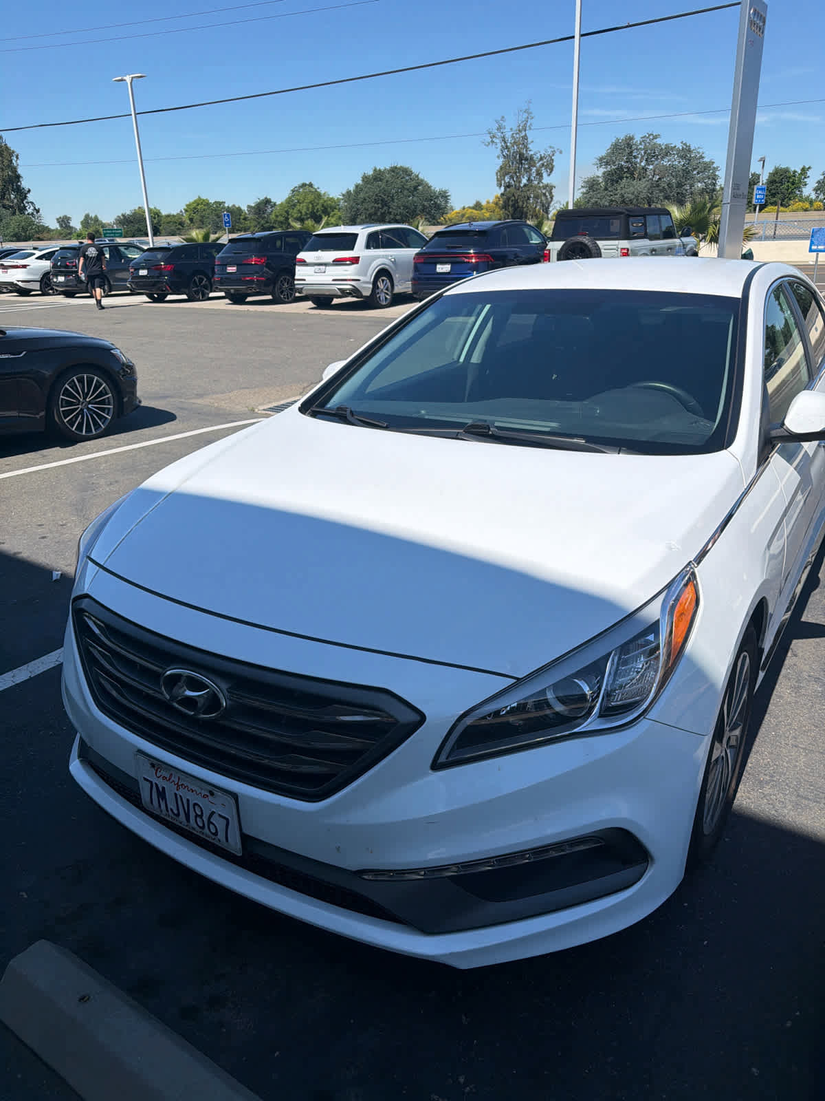 Used 2015 Hyundai Sonata Sport w/ Option Group 03 image 2