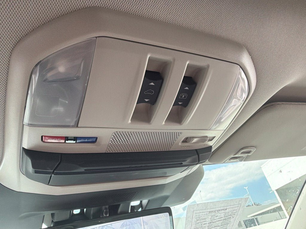 Used 2023 Subaru Ascent Touring AWD/4WD image 18