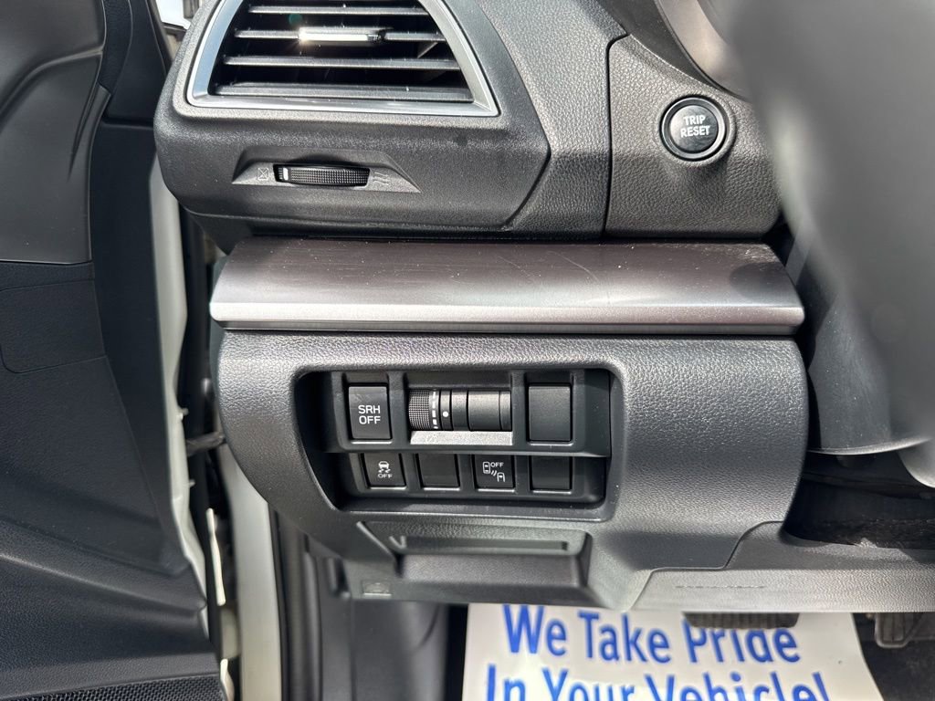 Used 2018 Subaru Crosstrek 2.0i Limited image 14