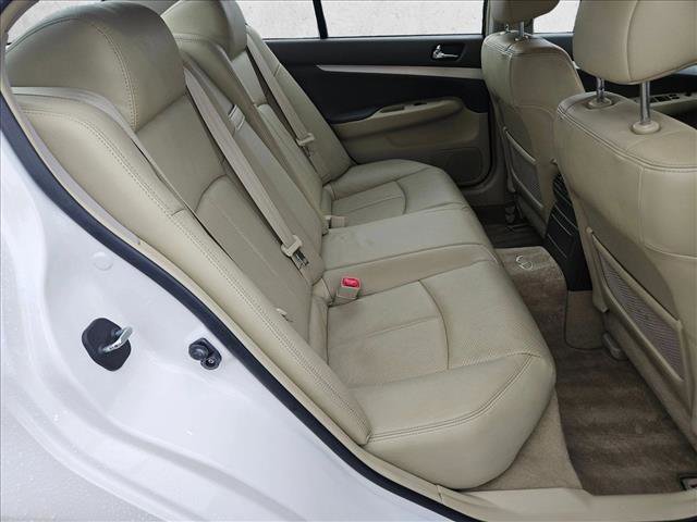 Used 2009 INFINITI G37 Journey RWD image 18
