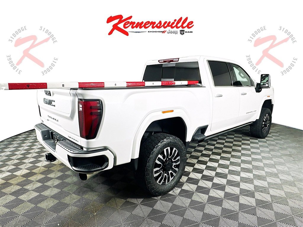 Used 2024 GMC Sierra 2500 Denali Ultimate image 7