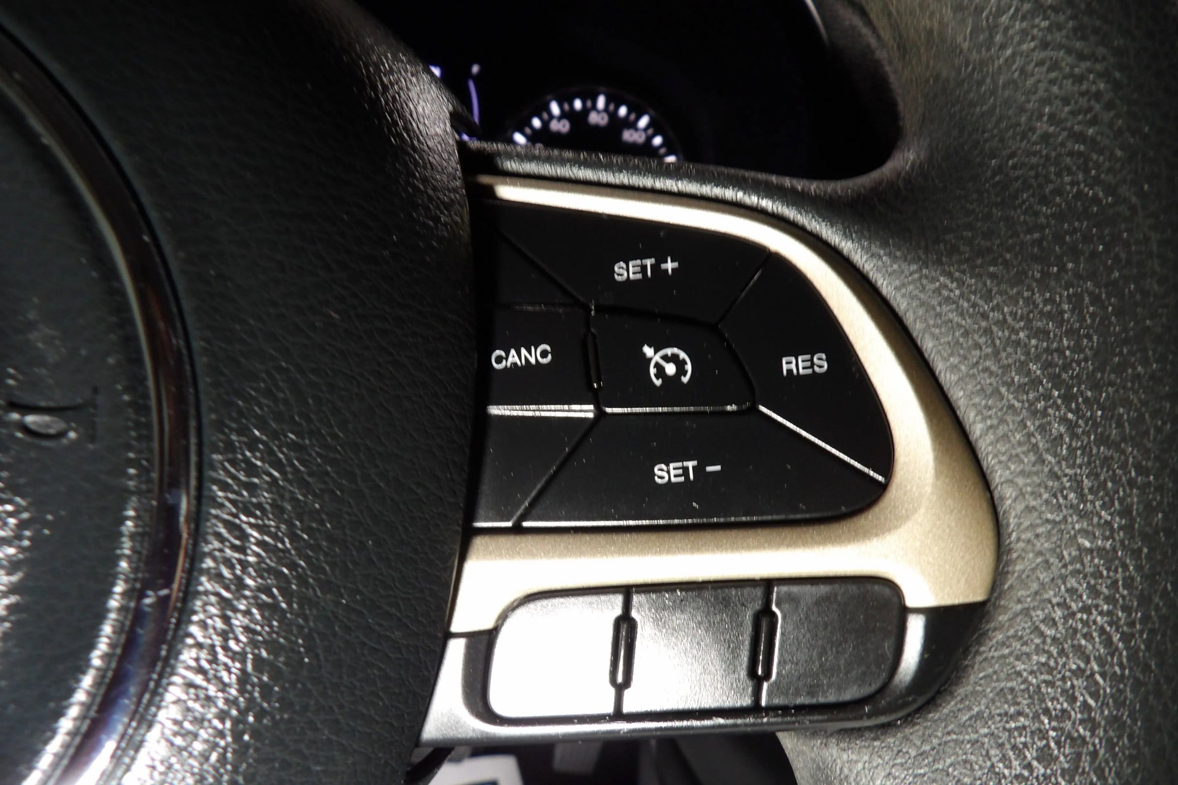 Used 2017 Jeep Renegade Sport w/ Power & Air Group FWD image 15