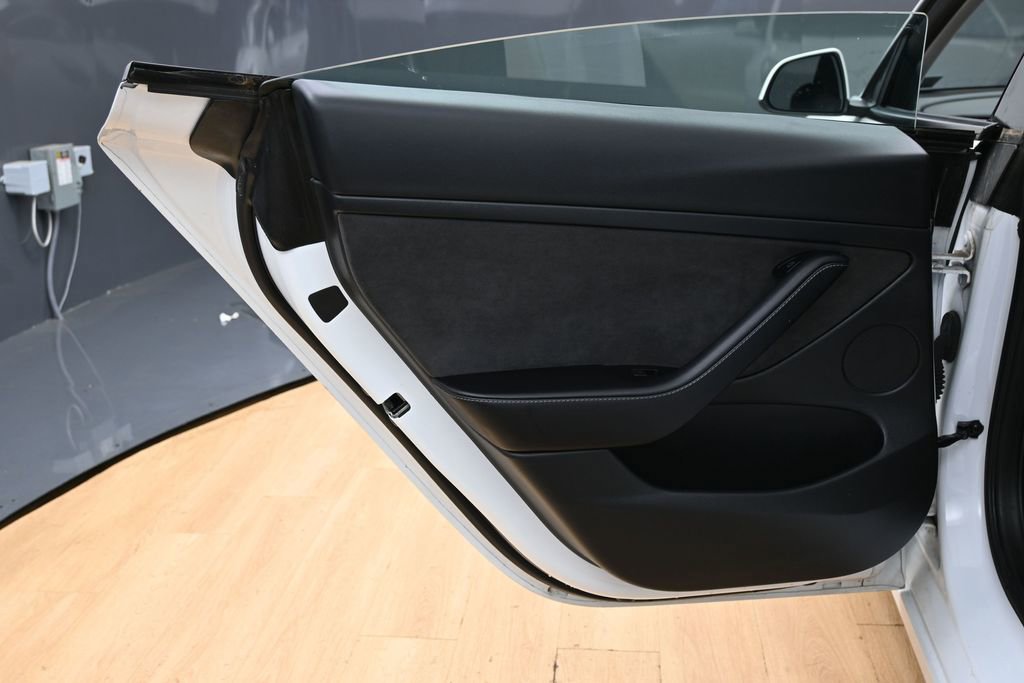 Used 2023 Tesla Model 3 Standard Range RWD image 41