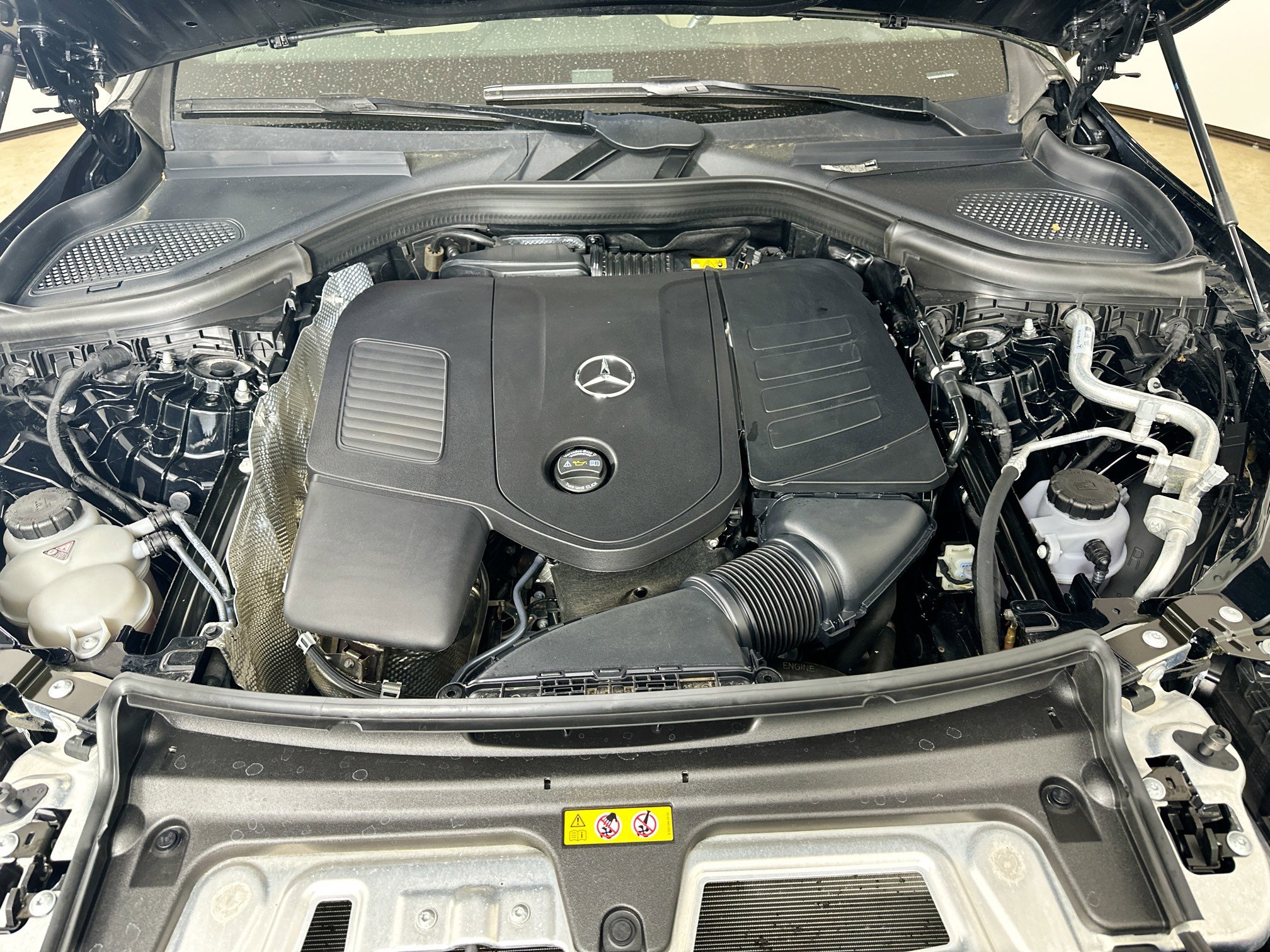 Certified 2024 Mercedes-Benz GLC 300 4MATIC image 37