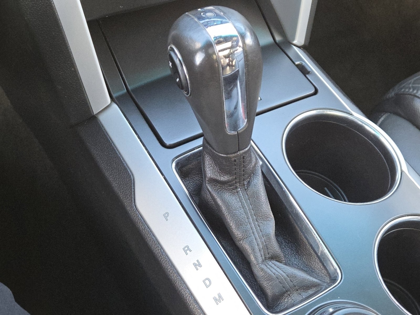 Used 2014 Ford Explorer XLT w/ Equipment Group 202A image 29