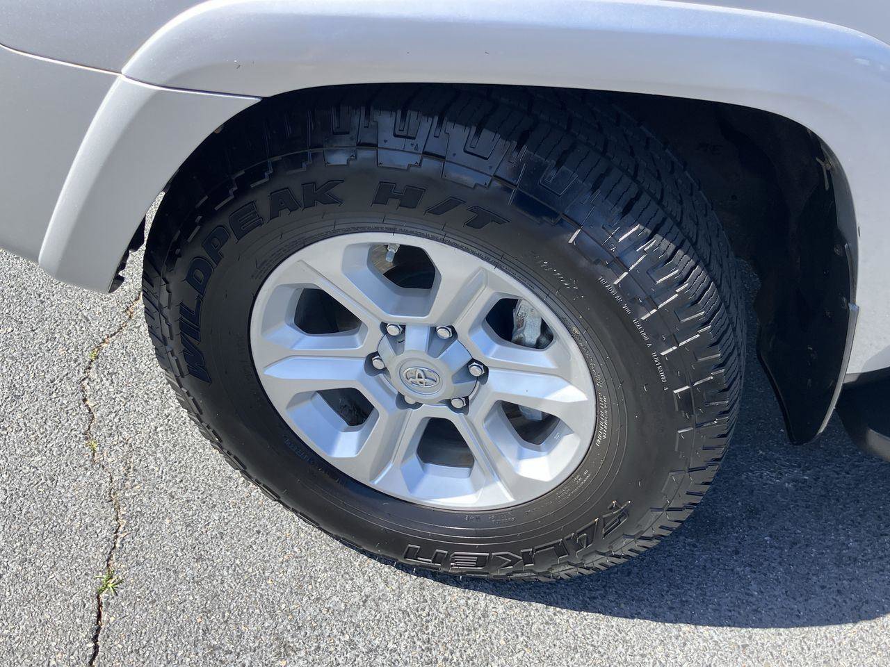 Used 2016 Toyota 4Runner SR5 image 9