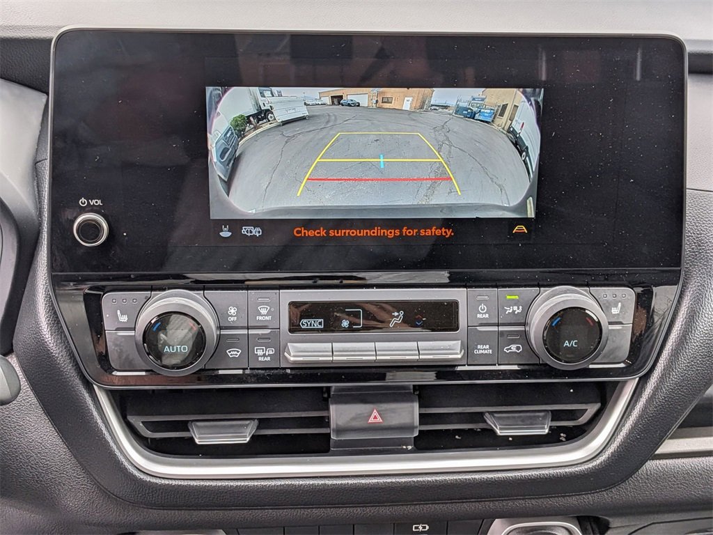 Used 2025 Toyota Grand Highlander AWD image 18